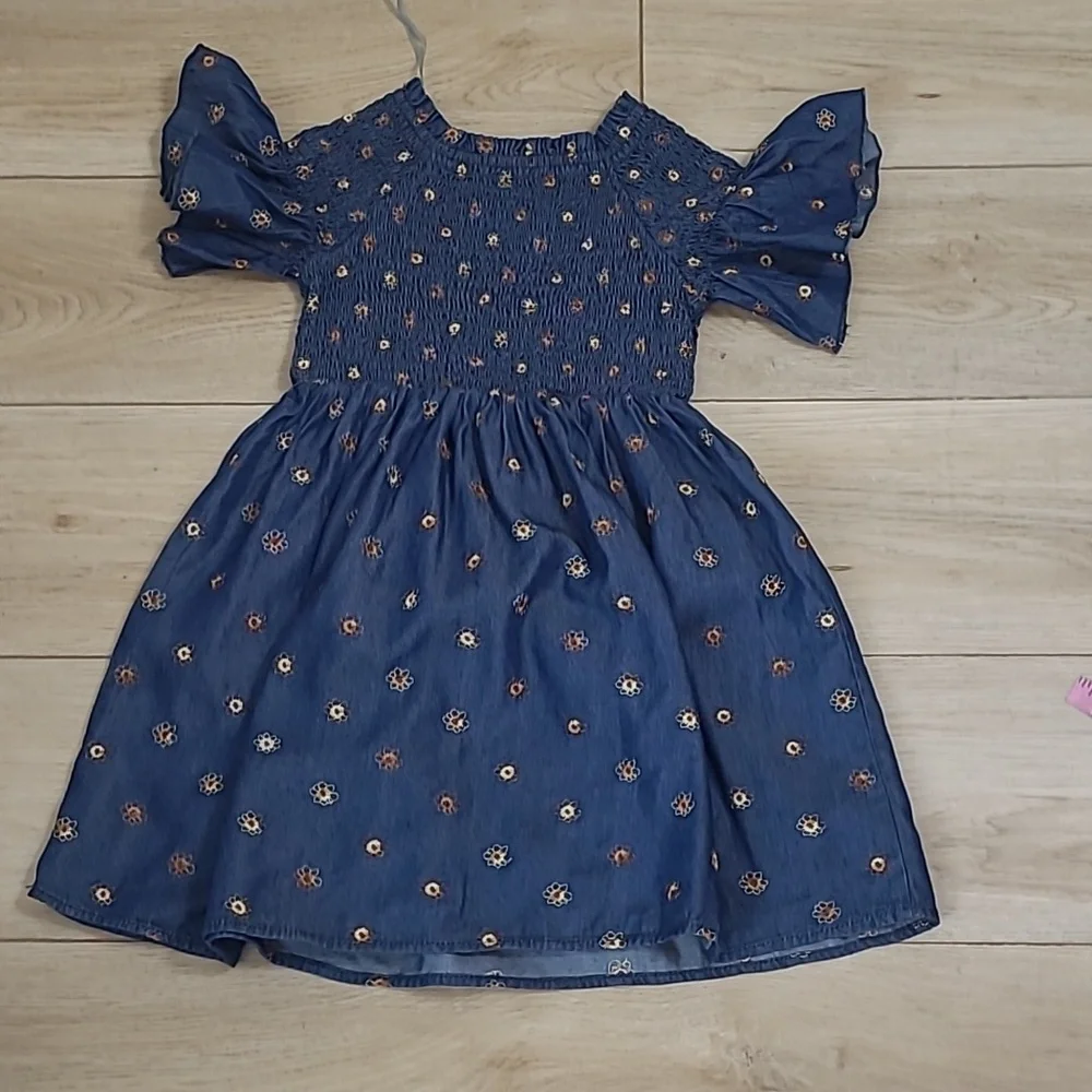 Habitual Kids Little Girls' Bell-Sleeve Smocked Floral A-Line Dress Size 6X